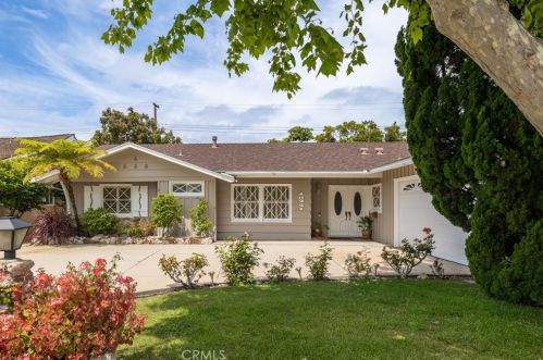 18221 Taylor Ct, Torrance, CA 90504-5447