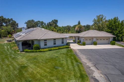 1440 Ridge Rd, Templeton CA  93465-9303 exterior