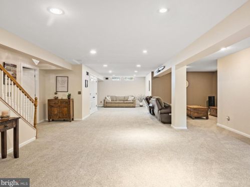 1352 Stoney Riv Dr, Prospectville PA 19002-1168 exterior