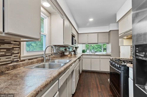 1534 Birmingham St, Saint Paul, MN 55106-1410