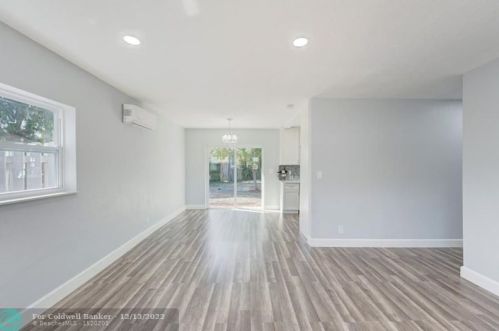 1485 1st Ct, Boynton Beach FL  33435-2609 exterior
