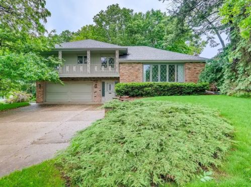 9165 Toledo Rd, Minneapolis, MN 55437-1849