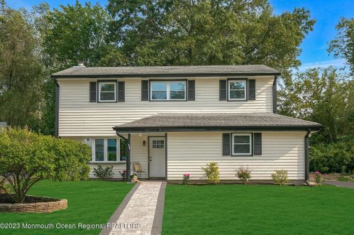 11 Mallard St, Hazlet NJ 07730-1413 exterior