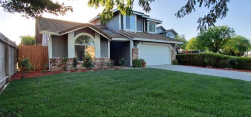 2417 Orchard Park Way, Modesto CA  95355-9254 exterior