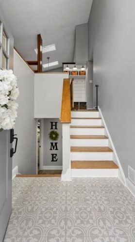 120 Edgewood Dr, Canonsburg, PA 15317-3354