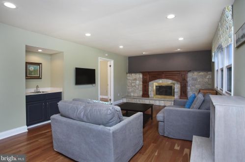 1845 Ferguson Ln, Blue Bell PA  19422-1308 exterior