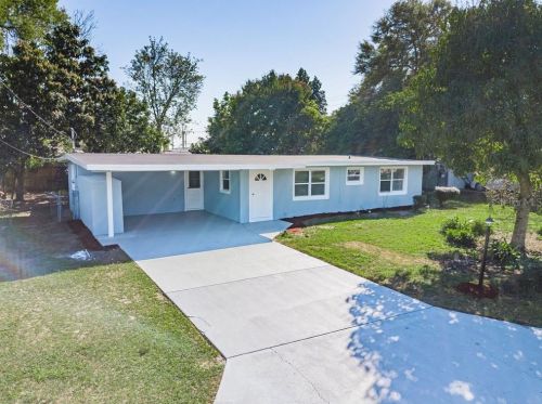 6 Lamplight Ln, Winter Haven, FL 33884-3221
