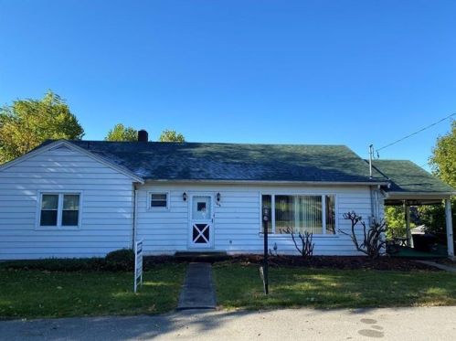 806 Jean St, South Connellsville, PA 15425-4613