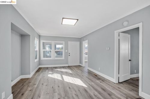 2039 96 Ave, Oakland CA 94603-1936 exterior