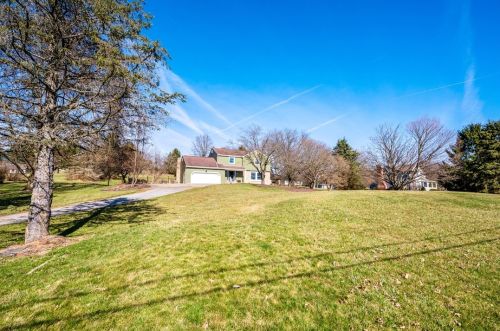 185 Camp Run Rd, Harmony, PA 16037-9738