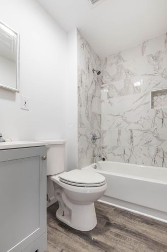 141 Mclene Ave, London OH  43140-1165 exterior