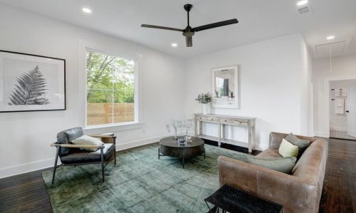 4703 Delores Ave, Austin TX 78721-2001 exterior