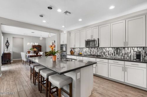 10002 Bell Rd, Scottsdale, AZ 85260