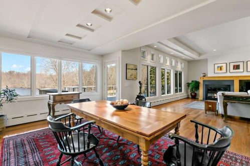 10 Grace Ln, Crotonville NY  10562-2111 exterior