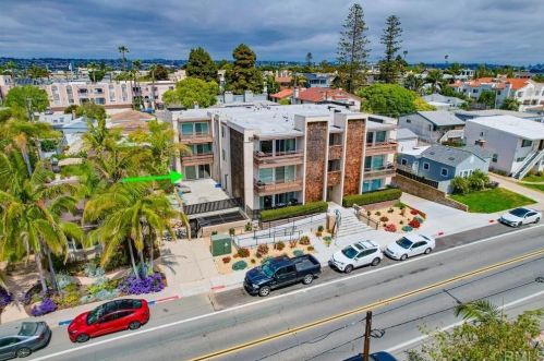 3745 Riviera Dr, San Diego, CA 92109-6646