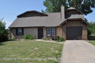 3205 Valleywood Dr, Manhattan KS  66502-7245 exterior