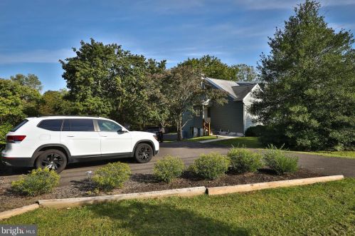 126 Dark Hollow Rd, Pipersville PA  18947-9369 exterior