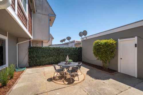 3752 Palos Verdes Way, South San Francisco, CA 94080-5226