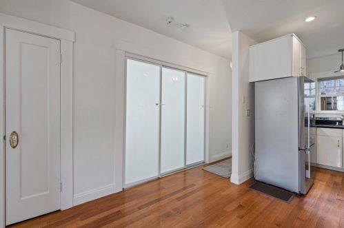 1000 Glendora Ave, Oakland CA  94602-1417 exterior