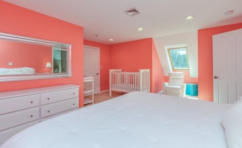 135 Hooker Farm Rd, Salem NH  03079-1815 exterior