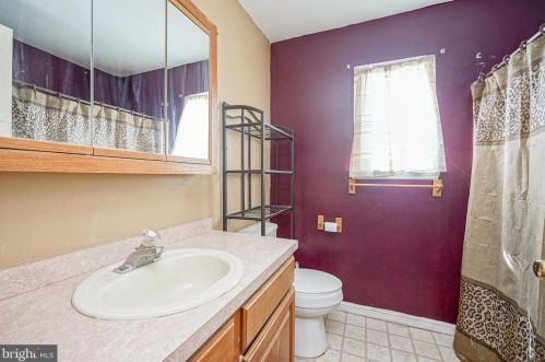 124 Meadowrue Ln, Wenonah NJ  08090-2063 exterior