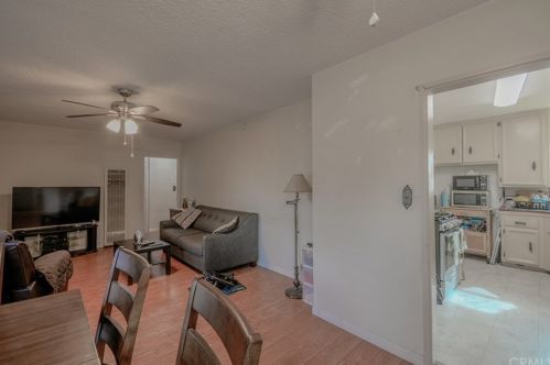 3902 Amistad Ave, Pico Rivera CA  90660-1531 exterior