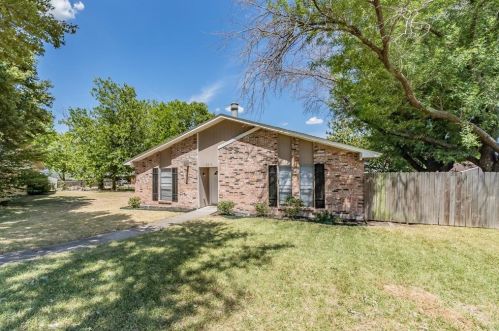 3912 Vanderbilt Dr, Plano, TX 75023-6749