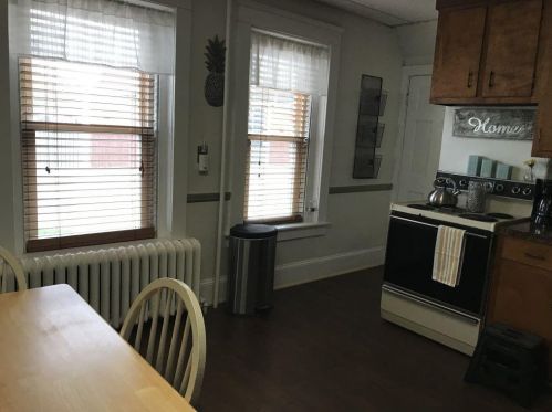 56 Middleton Ave, Middletown RI  02840-3657 exterior