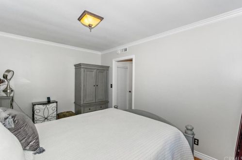 552 Comstock Ave, Glendora CA 91741-2722 exterior