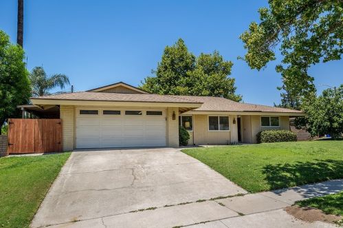 3978 Golden Ave, San Bernardino, CA 92404-1850