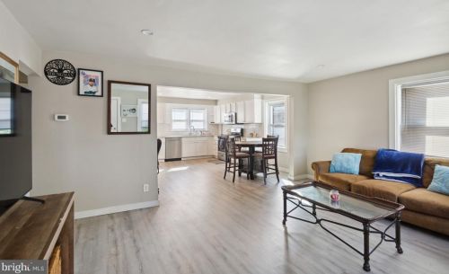 555 Greenwich Ave, West Deptford NJ  08066-1166 exterior