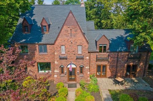 730 Gramac Ln, Pittsburgh, PA 15235-4513