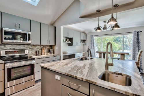 8861 Baypine Dr, Destin FL 32550-7827 exterior