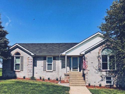 2702 Aiken Rd, Shelbyville, KY 40065-9705