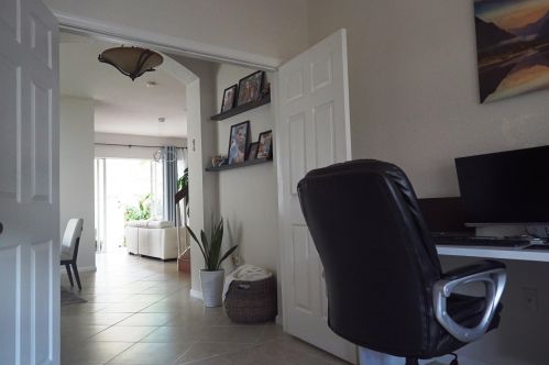 4253 124th Ter, Hollywood, FL 33027-6010