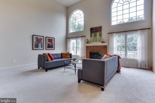 5594 Tucson Ct, Haymarket VA  20169-3145 exterior