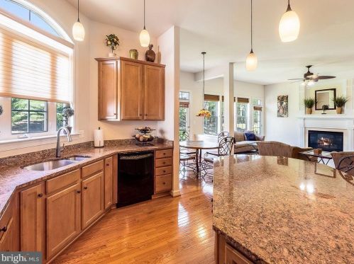 9729 Kinloss Mews, Bristow, VA 20136-2718