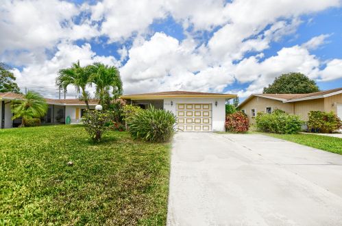 5931 Los Alamos Ln, Delray Beach, FL 33484-2531