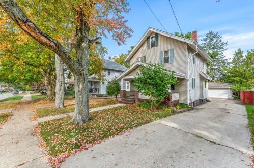 551 Wengler Ave, Hermitage, PA 16146-2973