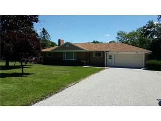 421 Parklane Dr, Woodville, OH 43469-9742