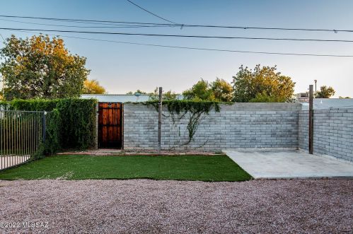 6744 Koralee St, Tucson AZ  85710-1033 exterior