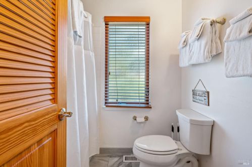 45465 Caspar Dr, Mendocino CA  95460-9727 exterior