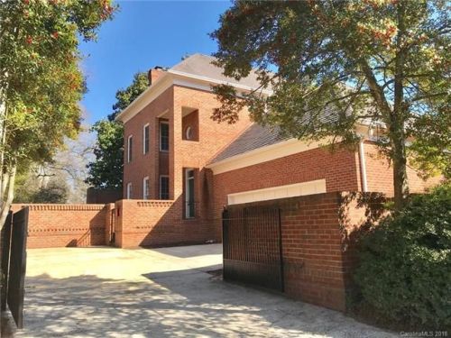 1204 Wareham Ct, Charlotte, NC 28207-2153