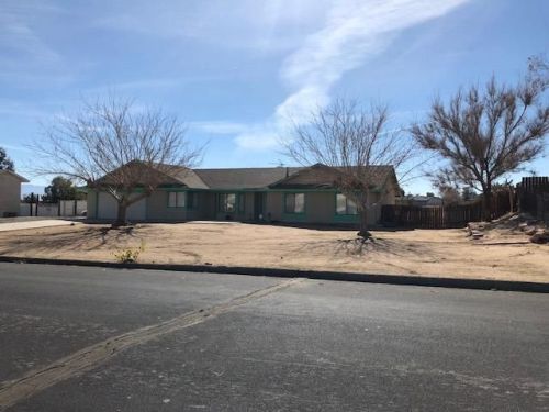 13595 Sierra Rd, Victorville, CA 92392-9416