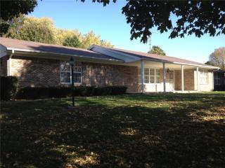 1006 Michigan Ave, Adams, IN 47240-1498