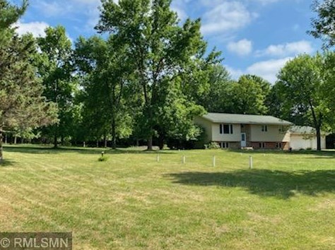 356 Miller Rd, Hudson, WI 54016-7136