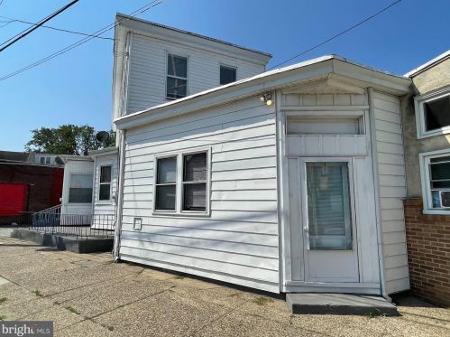 239 Broadway, Gloucester NJ  08030-1153 exterior