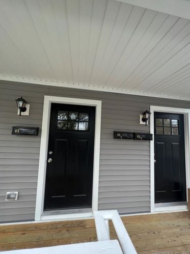 45 Beardsley St, Bridgeport CT  06607-1611 exterior