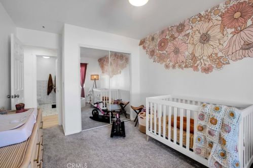 7645 Victoria Ave, Yucca Valley CA  92284-6152 exterior