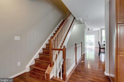 2980 Chinkapin Oak Ln, Woodbridge, VA 22191-7514